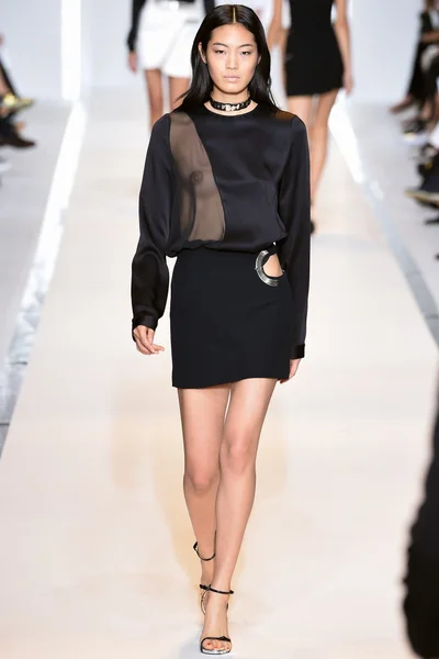 Look 8